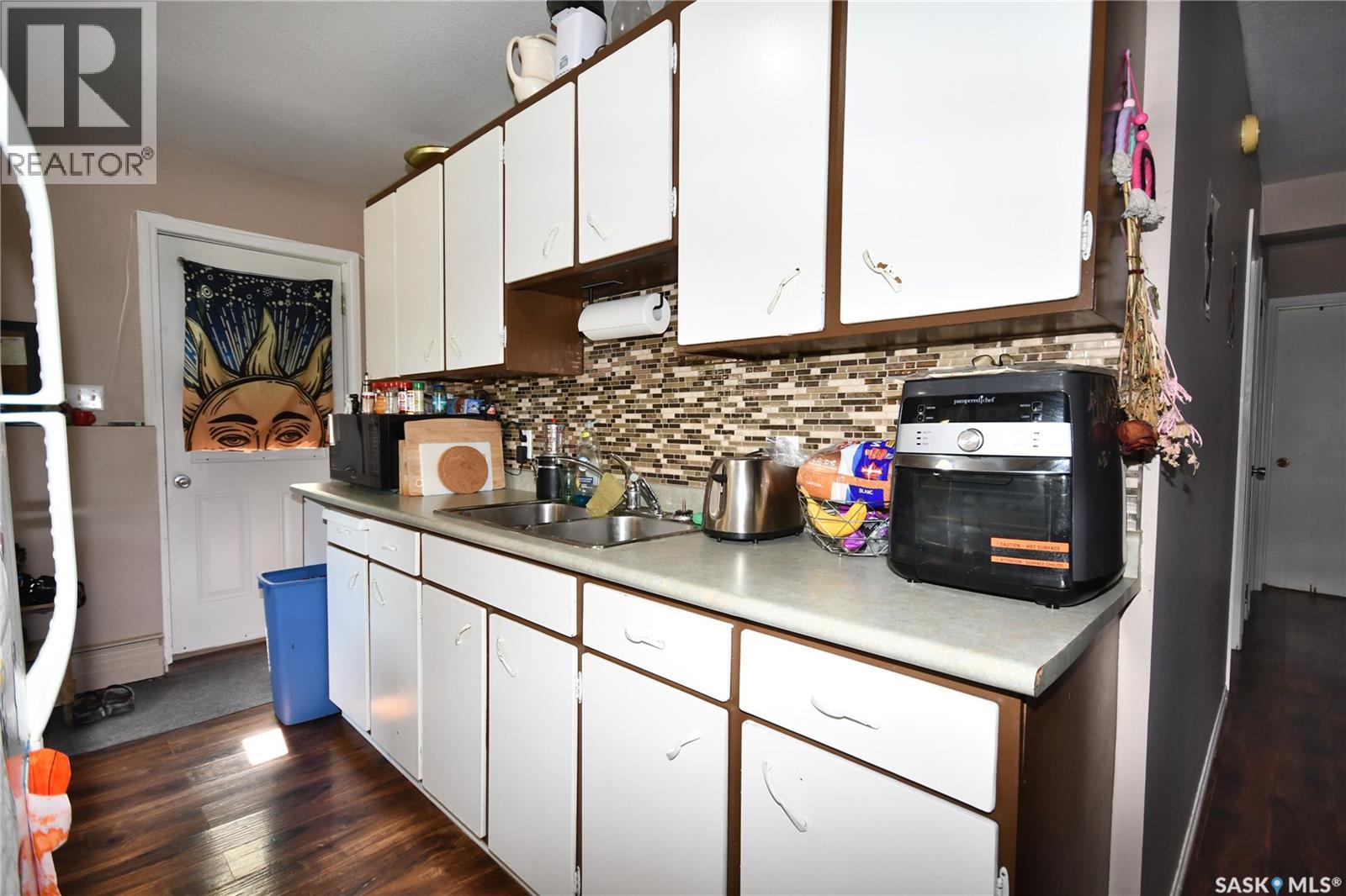110 7th AVENUE S - Image 29