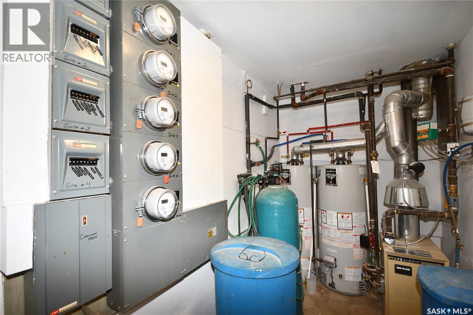 110 7th AVENUE S - Image 35