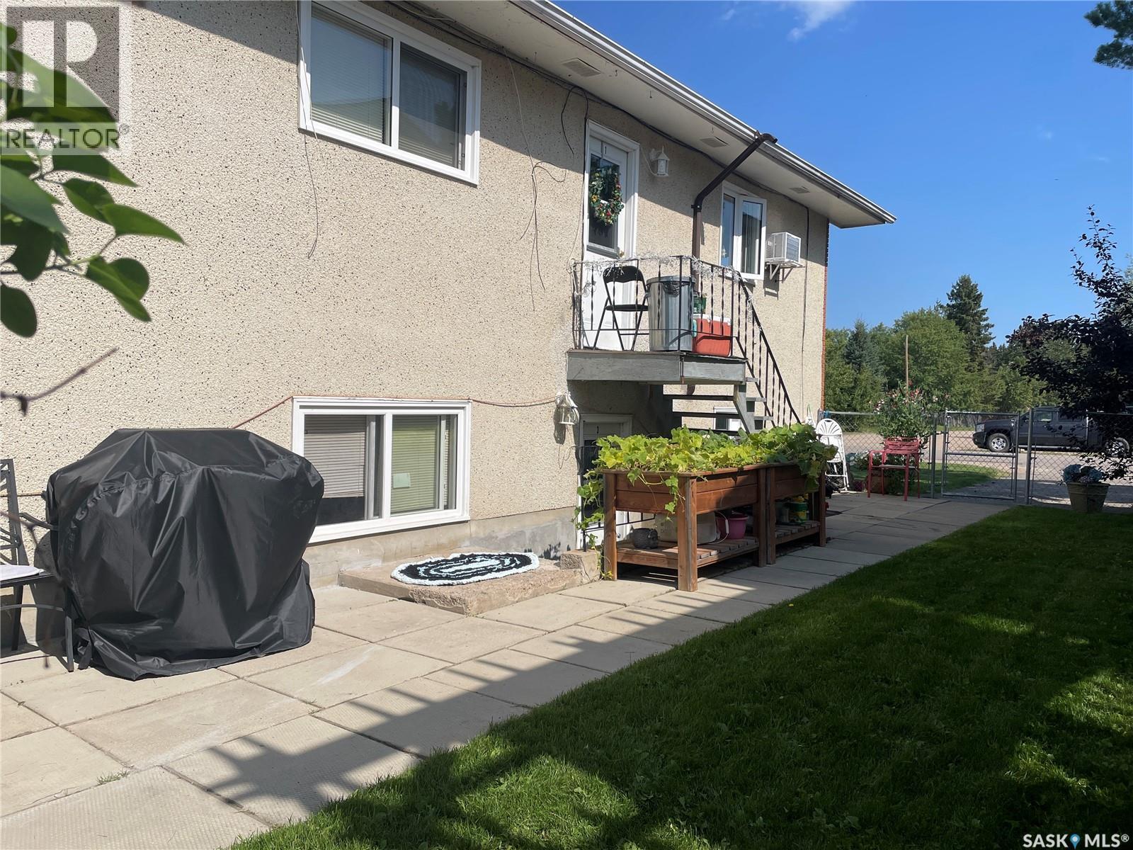 110 7th AVENUE S - 4