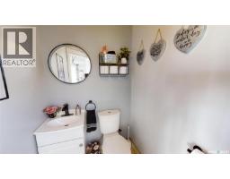 102 Ditson Drive, Kindersley, SK S0L1S0 Photo 34