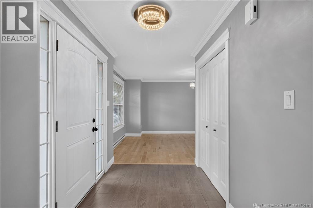 302 Lady Russell - Image 16