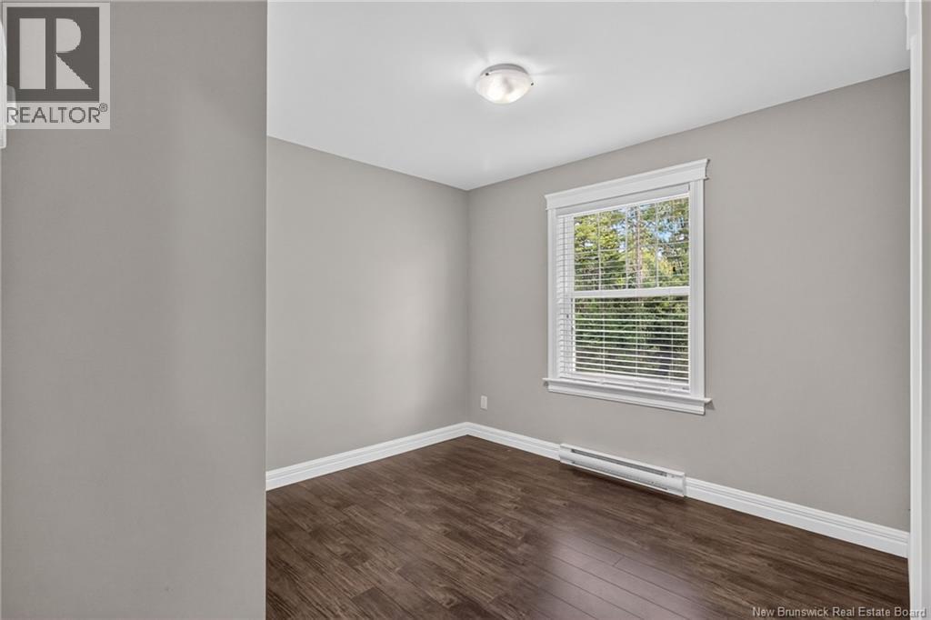 302 Lady Russell - Image 19