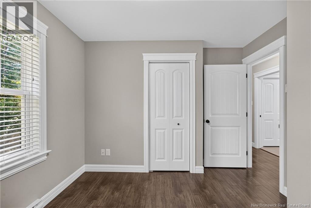 302 Lady Russell - Image 20