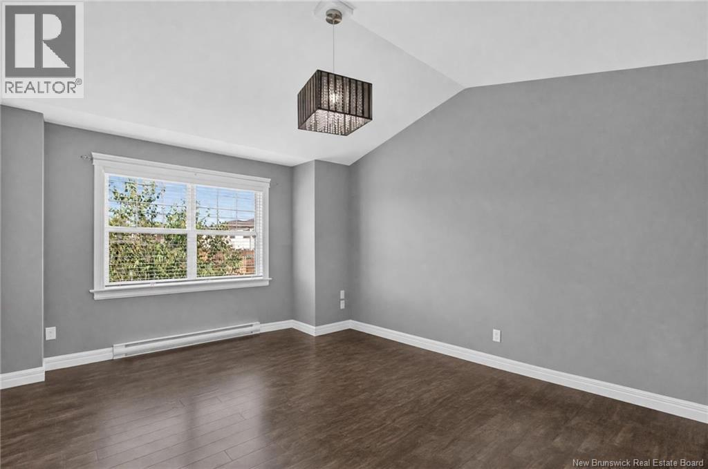 302 Lady Russell - Image 21