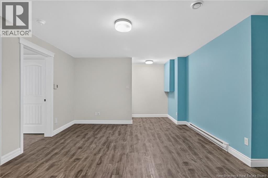 302 Lady Russell - 33