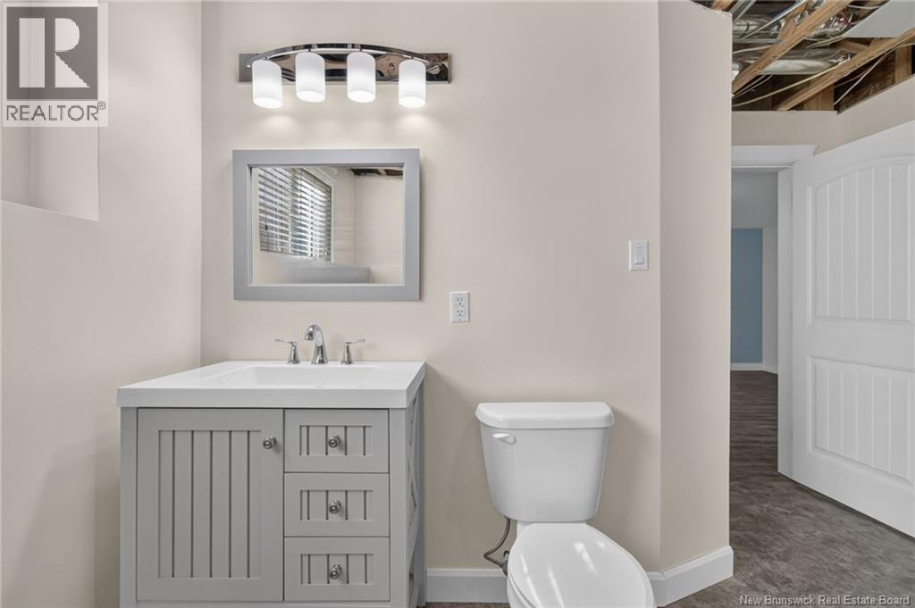 302 Lady Russell - Image 39