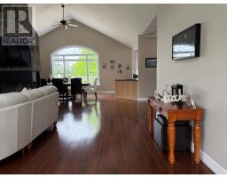 8 Lakeview Place thumbnail 24