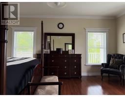 8 Lakeview Place thumbnail 32