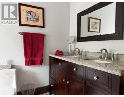 8 Lakeview Place thumbnail 41