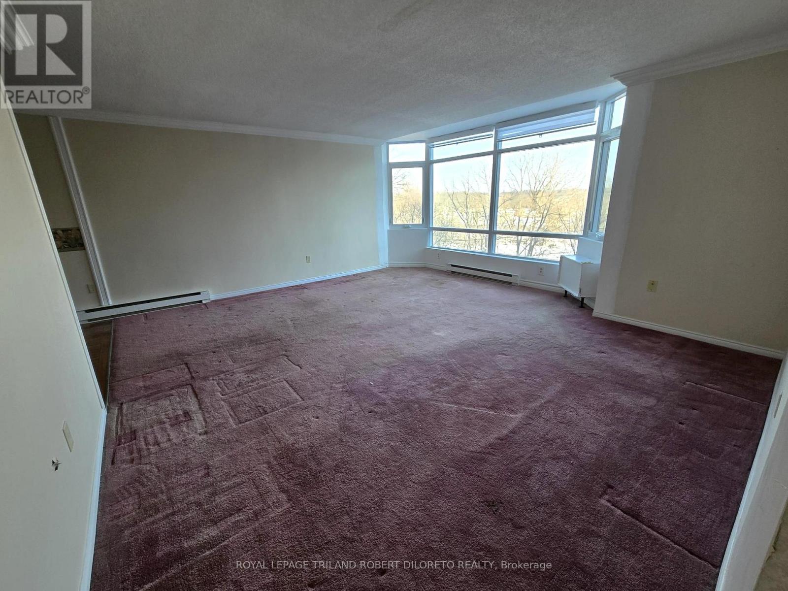 2 bedroom Single Family interior view, 205- 45 Pond Mills Road, London South (South J), Ontario
