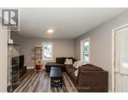 221 Third Street, West Elgin, ON N0L2C0 Photo 10