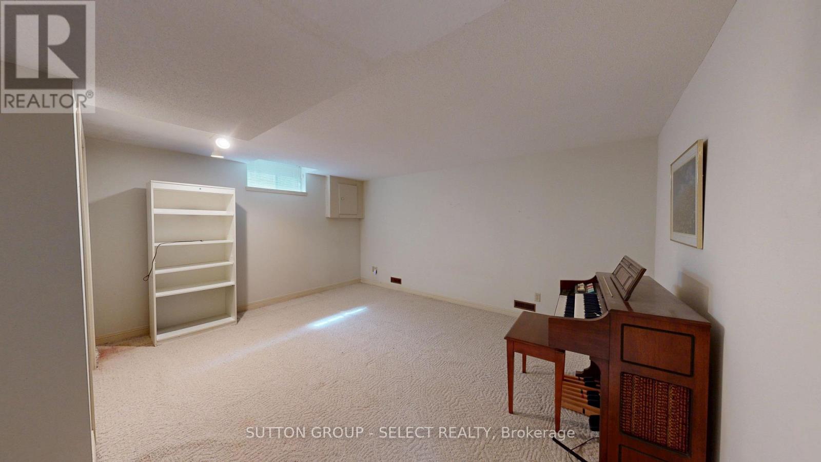 34 PINE RIDGE DRIVE - 36