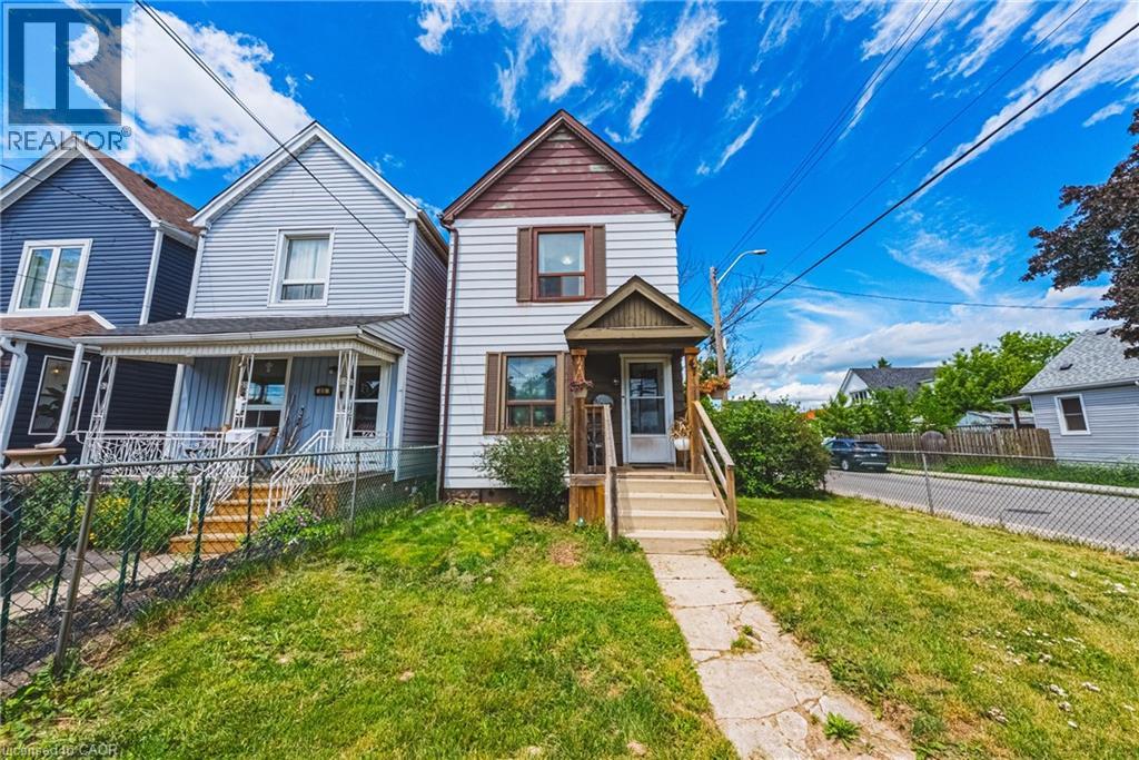 47 FRASER Avenue - 1