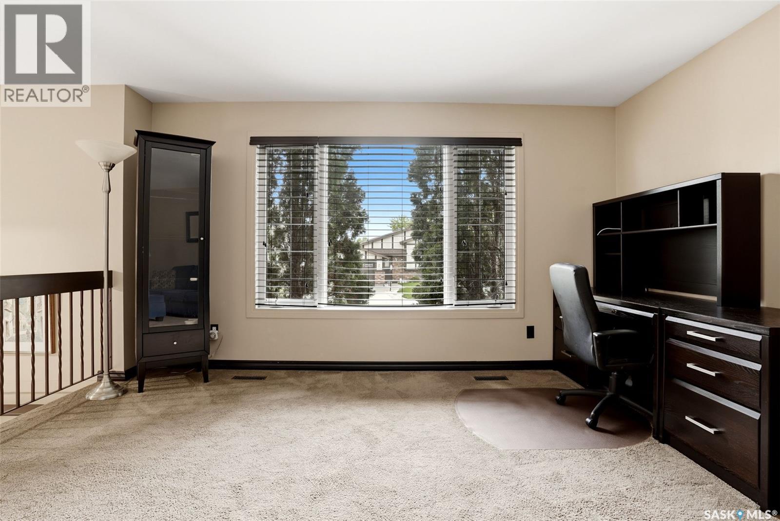 7122 Lawrence DRIVE - Image 6