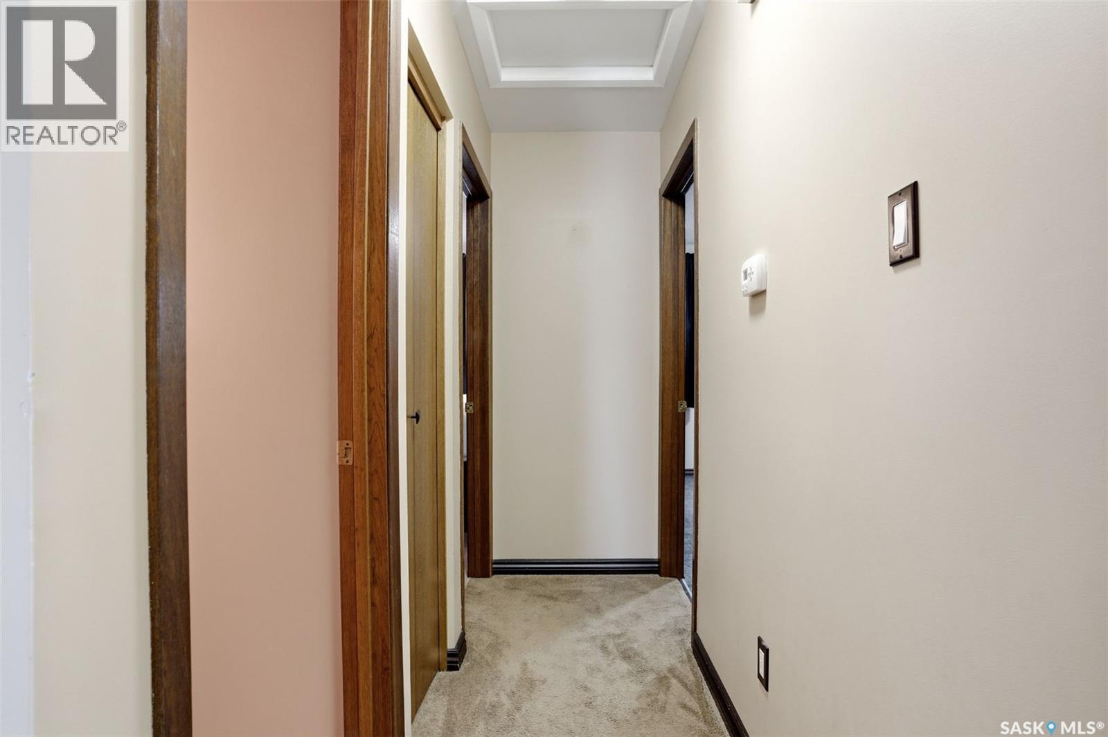7122 Lawrence DRIVE - Image 12