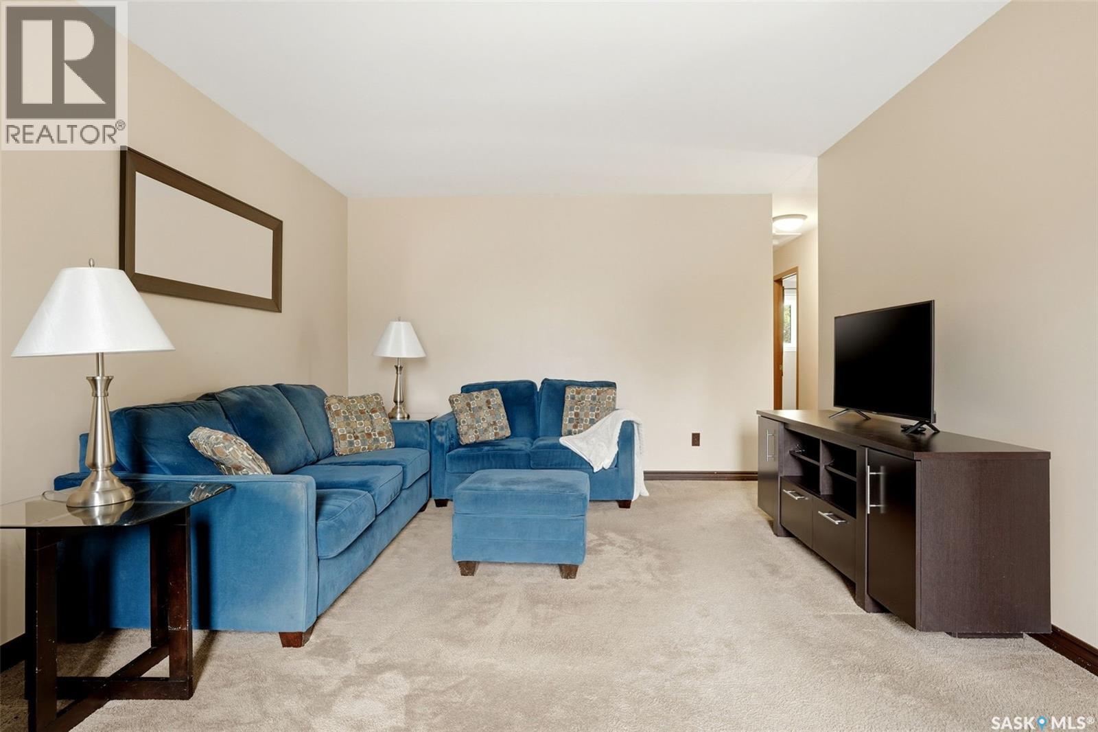 7122 Lawrence DRIVE - Image 7