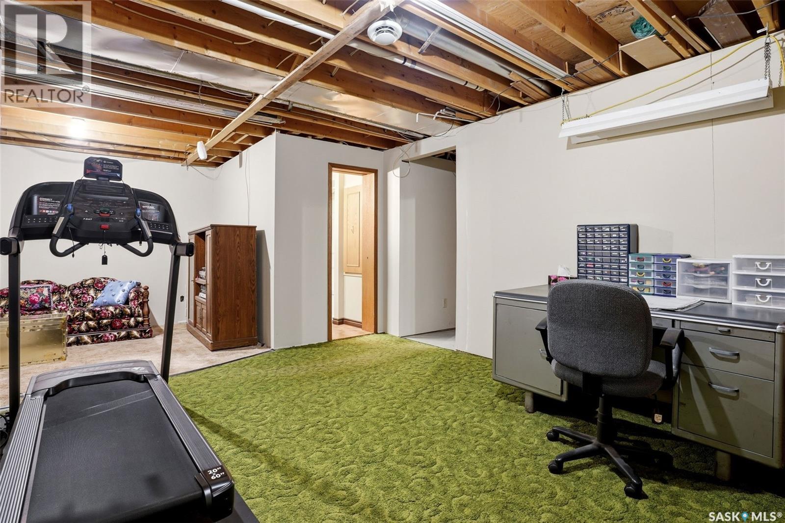 7122 Lawrence DRIVE - Image 23