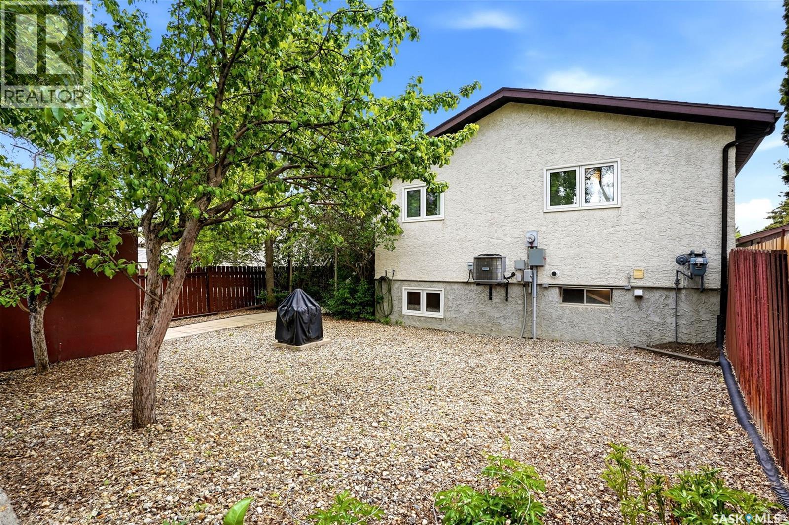 7122 Lawrence DRIVE - Image 34