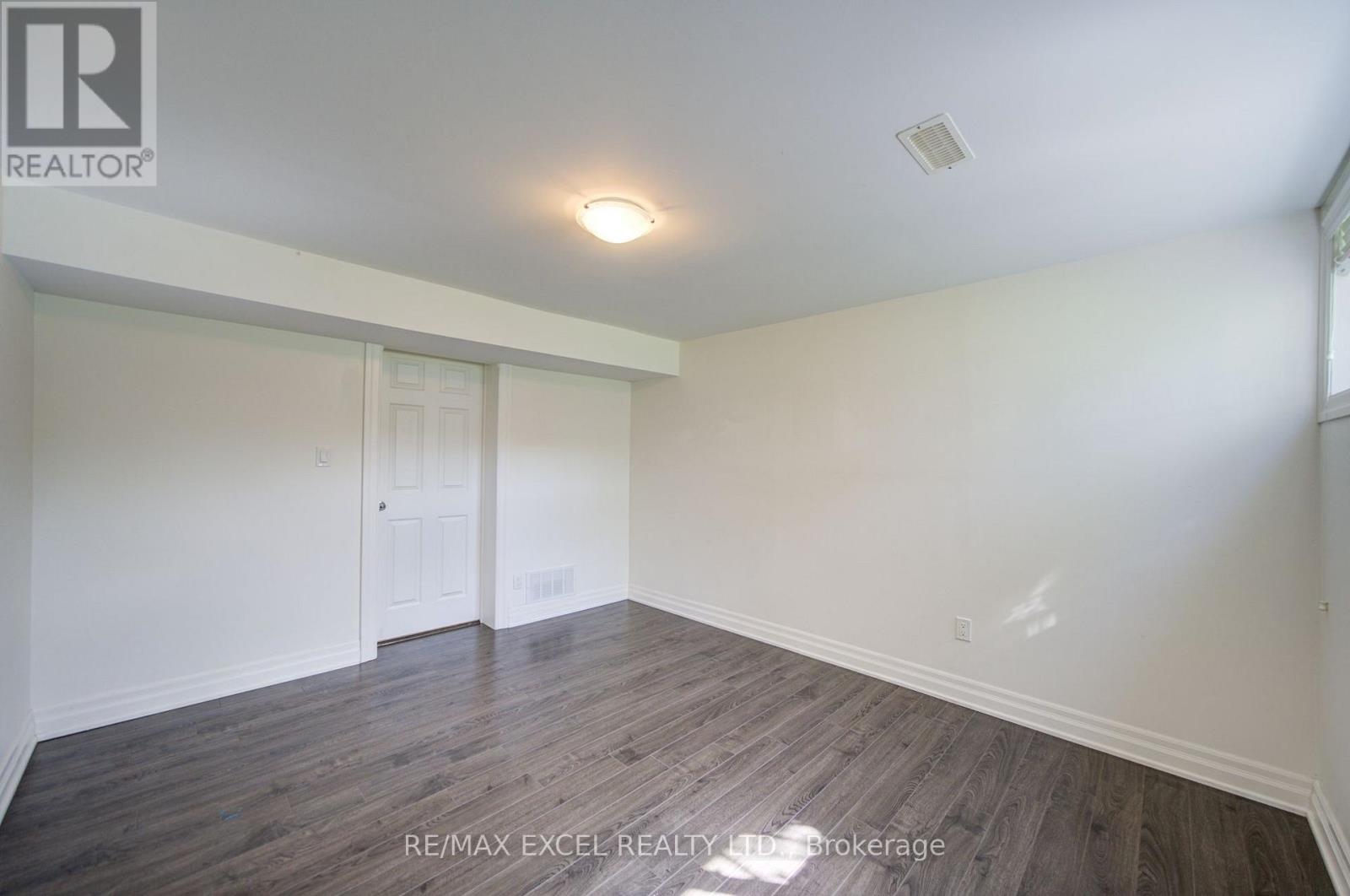 6 AVERILL CRESCENT - Image 38