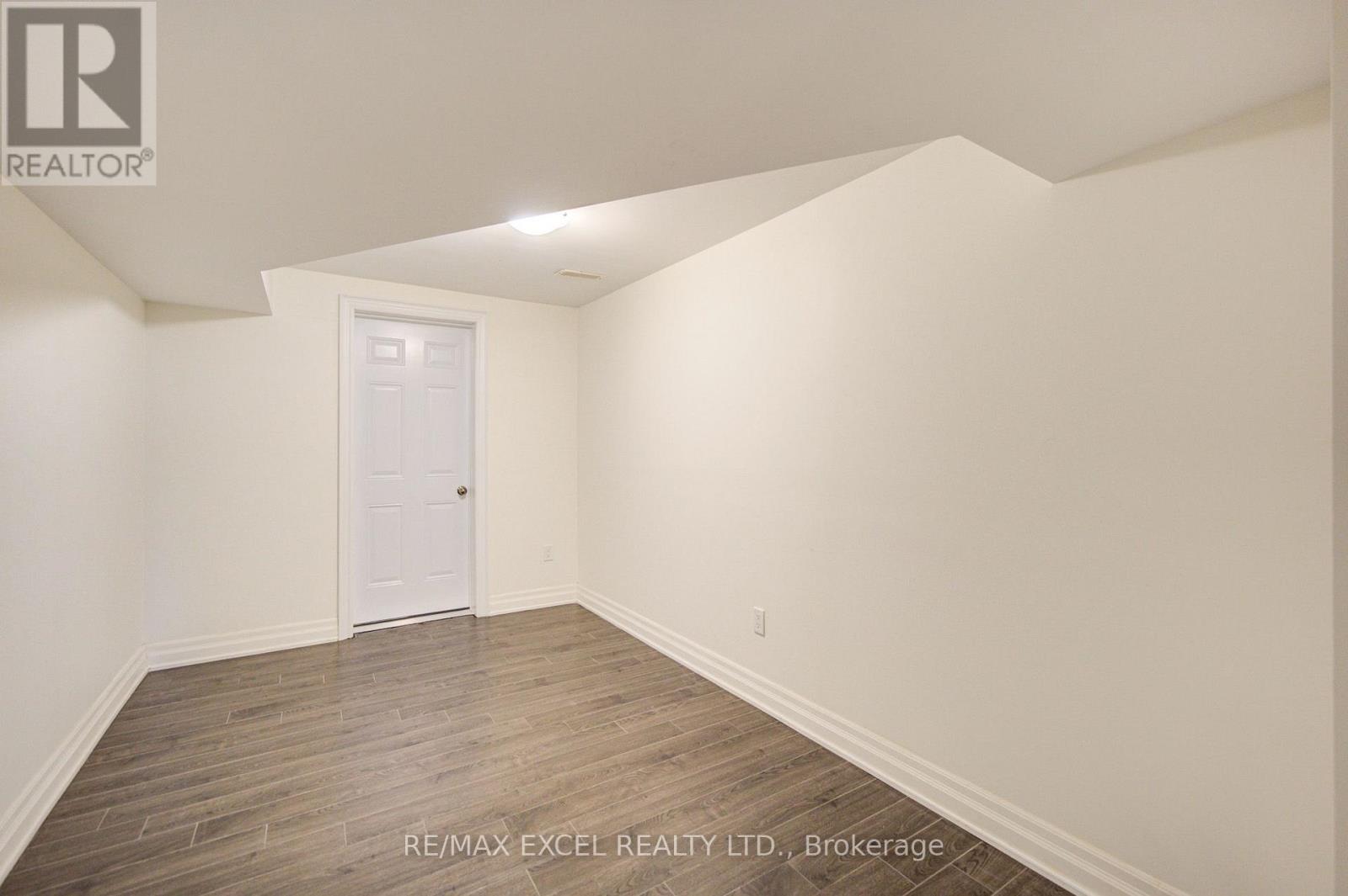 6 AVERILL CRESCENT - Image 39
