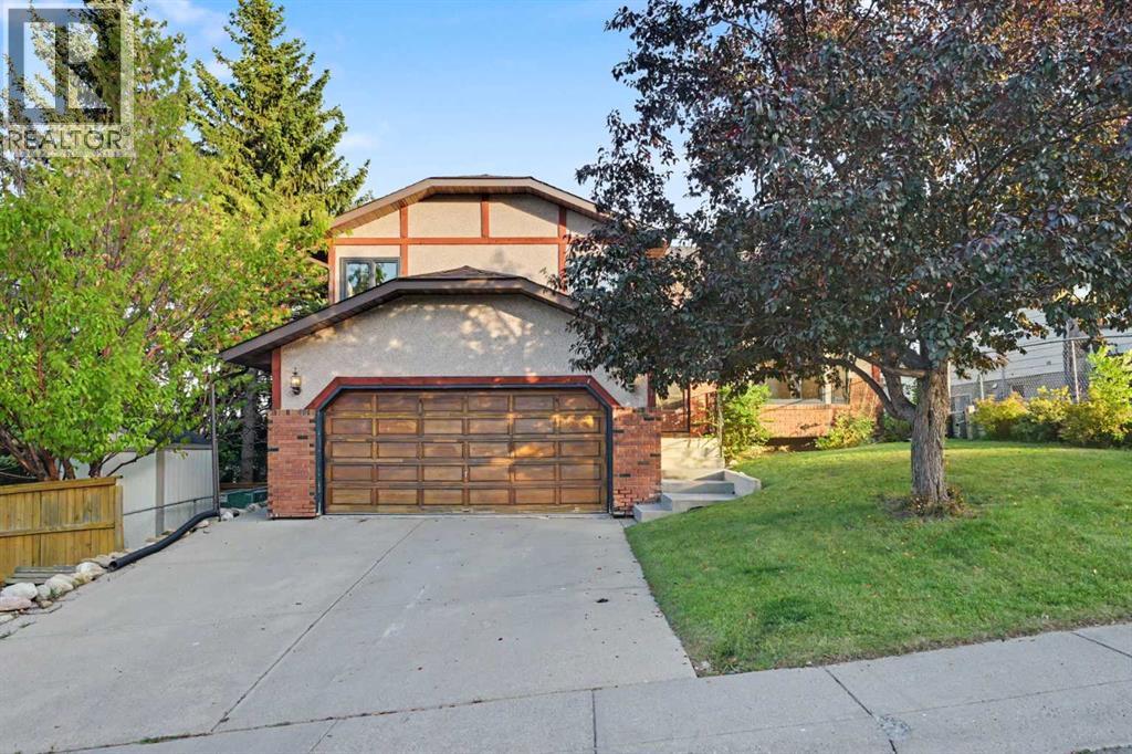 71 Coach Gate Way SW - 1