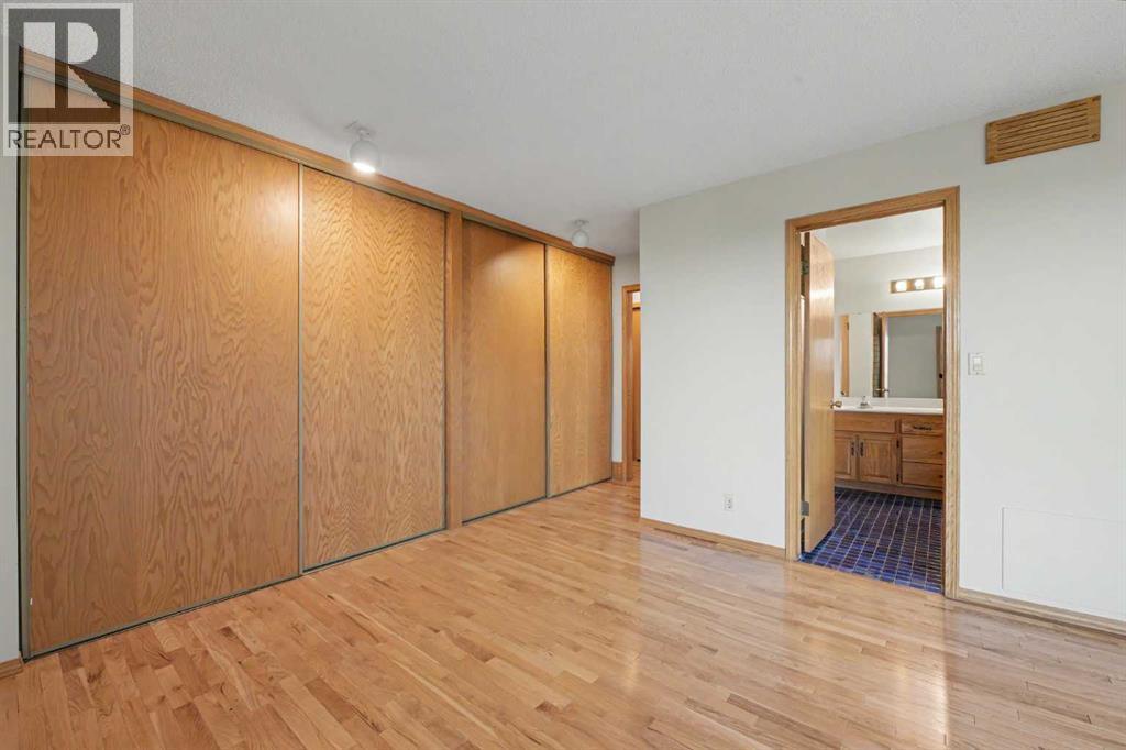 71 Coach Gate Way SW - 16