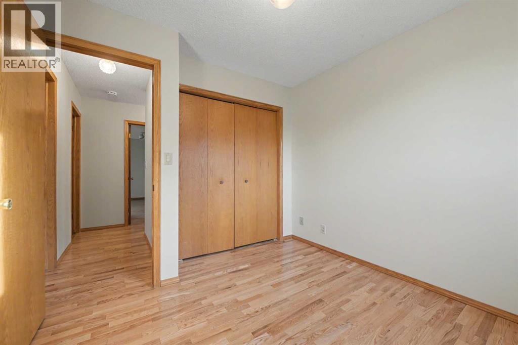 71 Coach Gate Way SW - 20