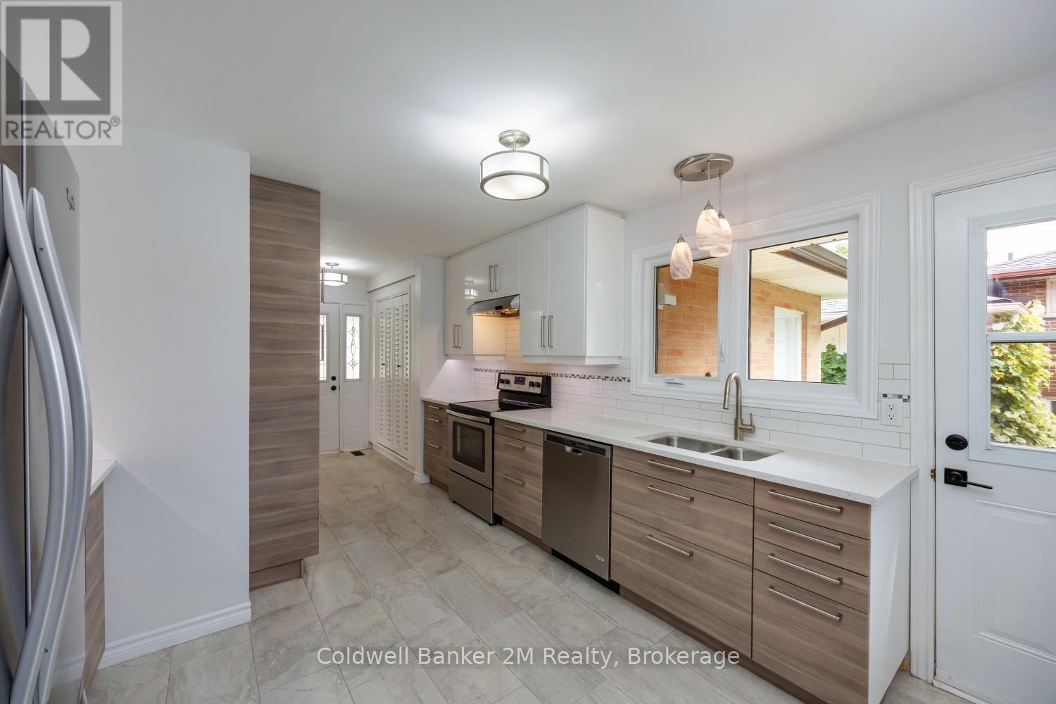 314 INVERNESS DRIVE - Image 8