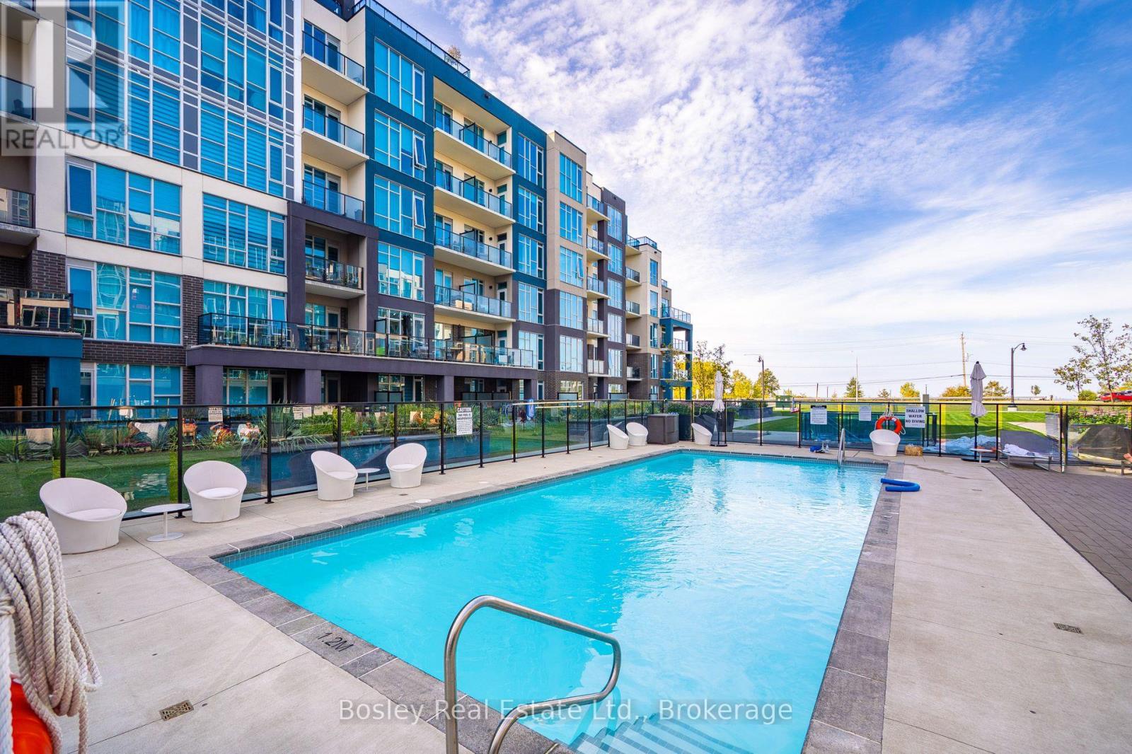 #550 16 CONCORD PLACE - 17