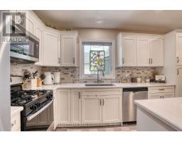 252 Lake Breeze Drive, Ashfield Colborne Wawanosh, ON N7A0B9 Photo 7