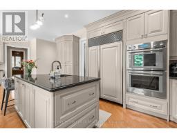 164 Owen Boulevard, Toronto, ON M2P1G7 Photo 15