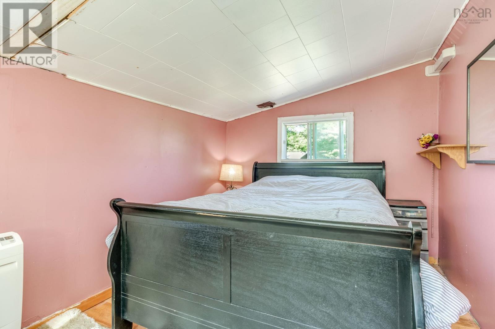 5915 208 Highway - Image 15