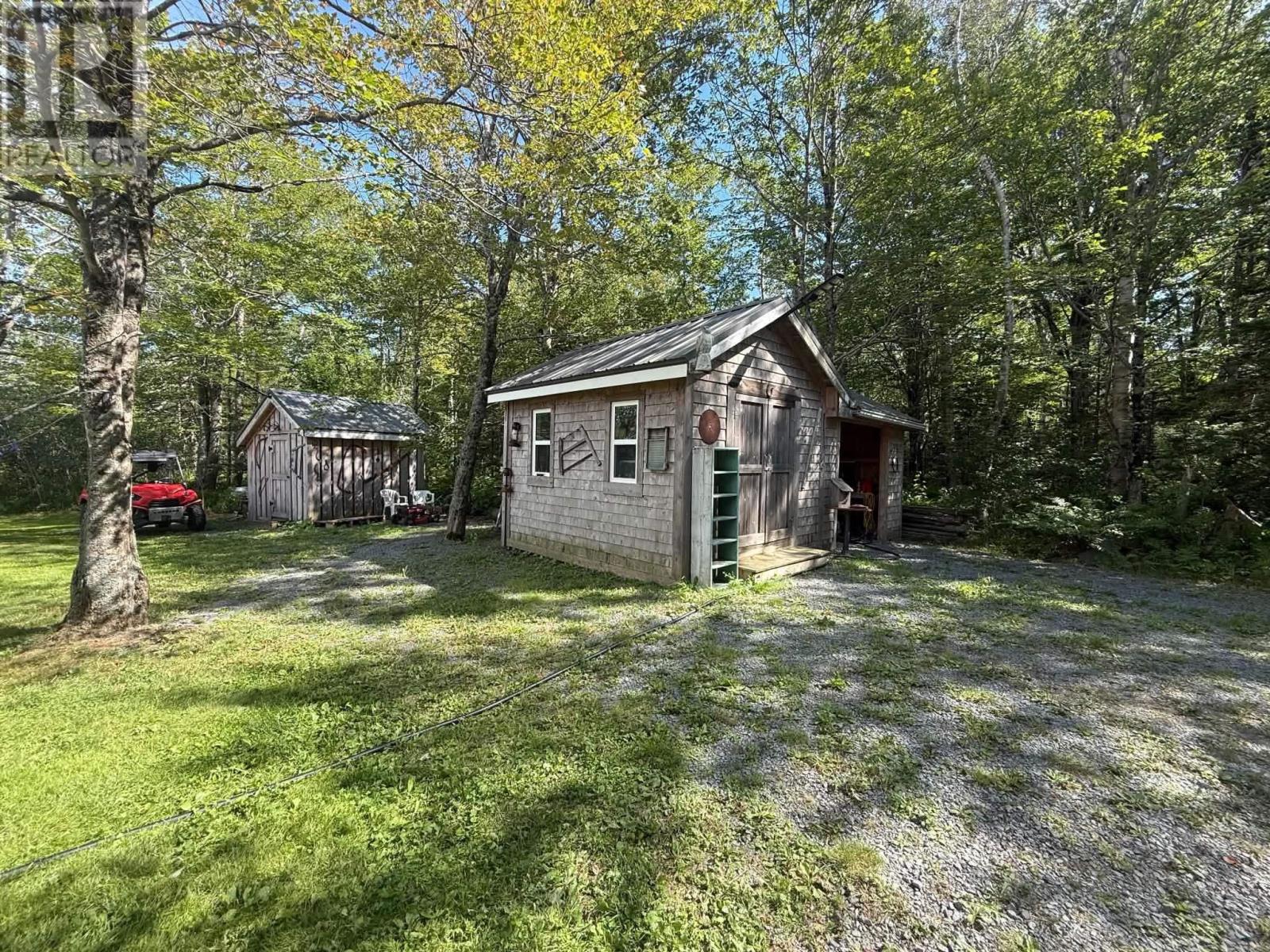 6383 Highway 215 - 20