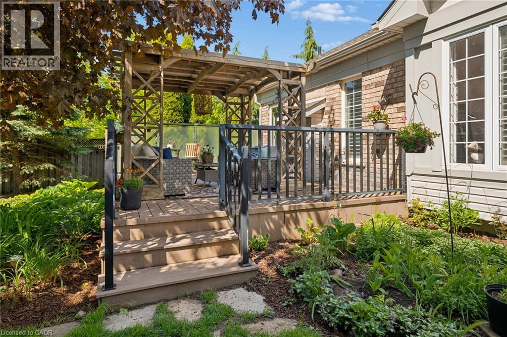 147 REIBER Court - Image 32