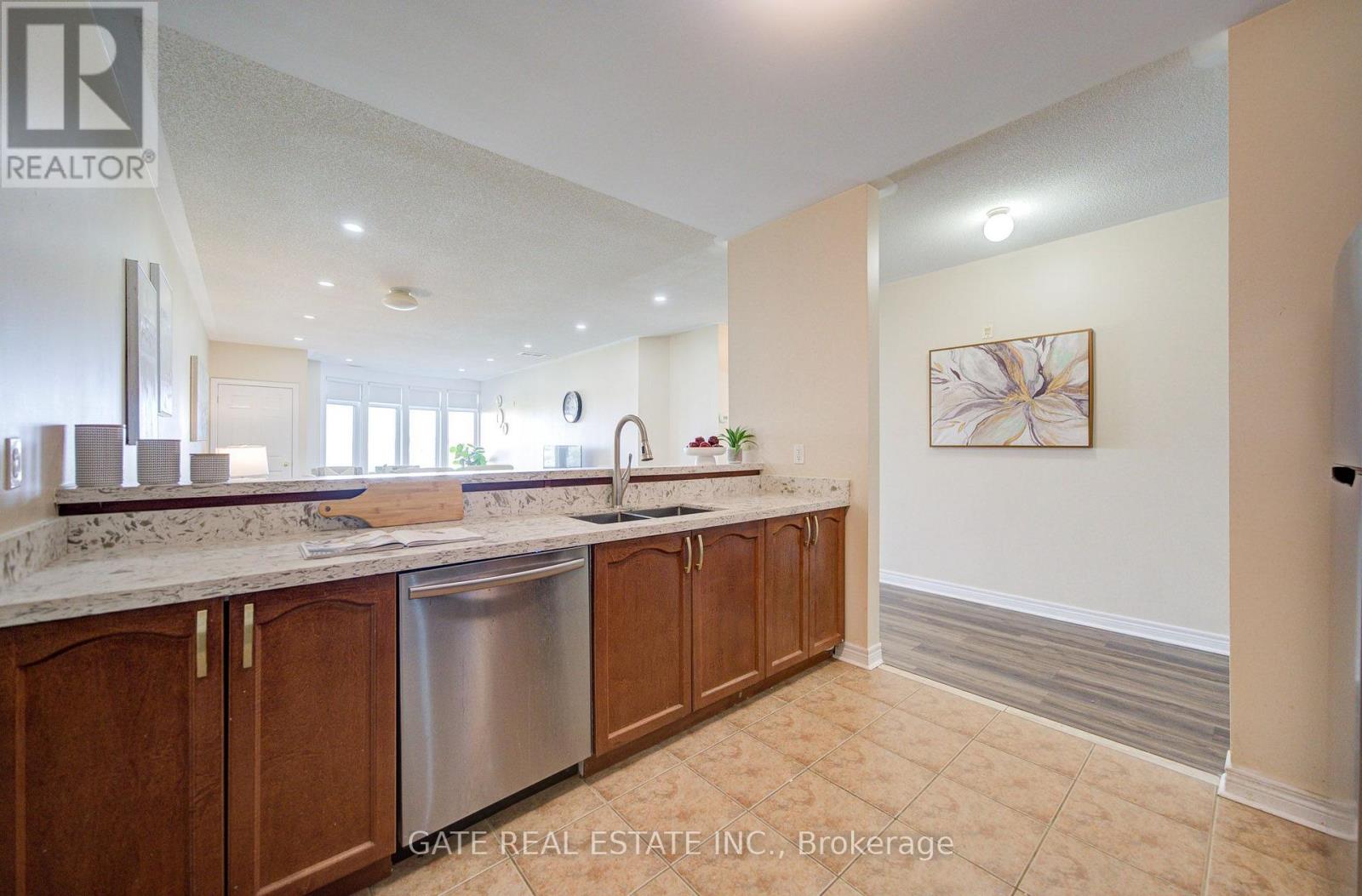#307 7340 MARKHAM ROAD - Image 15