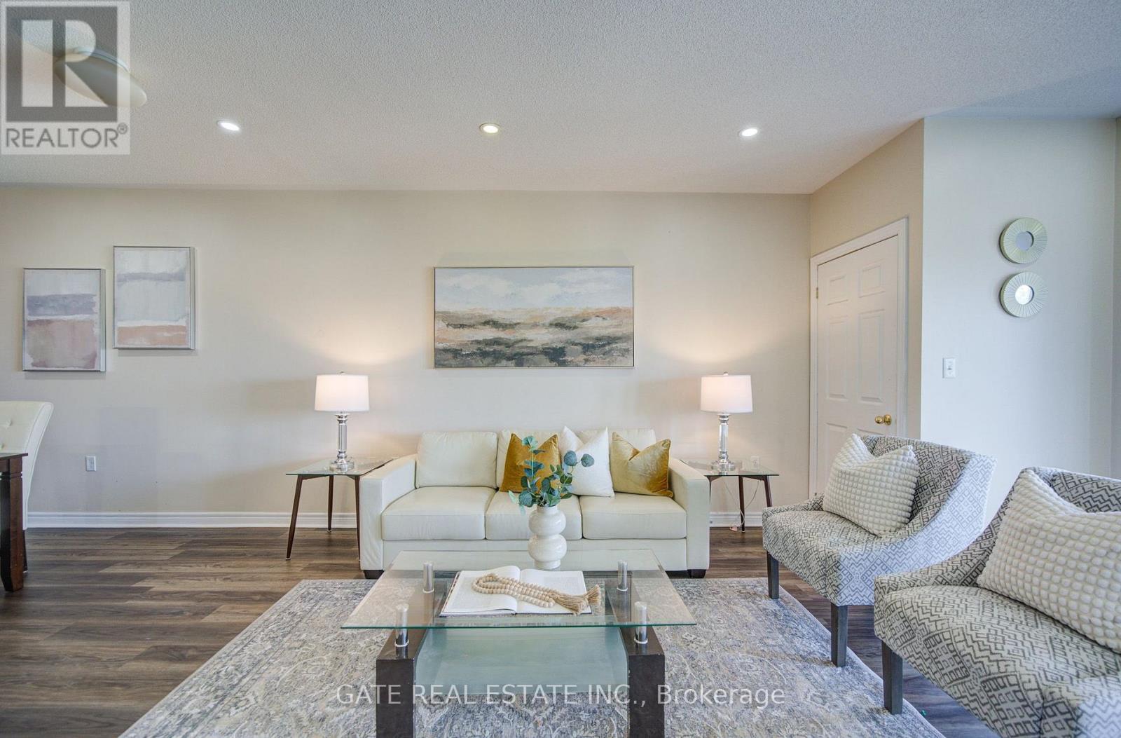 #307 7340 MARKHAM ROAD - 26