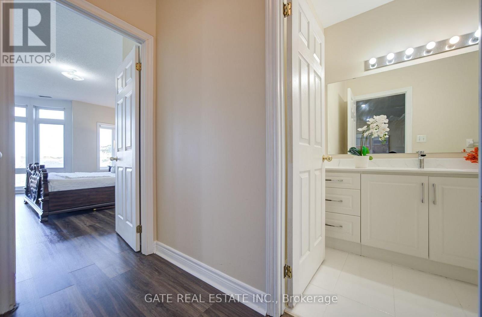 #307 7340 MARKHAM ROAD - 31