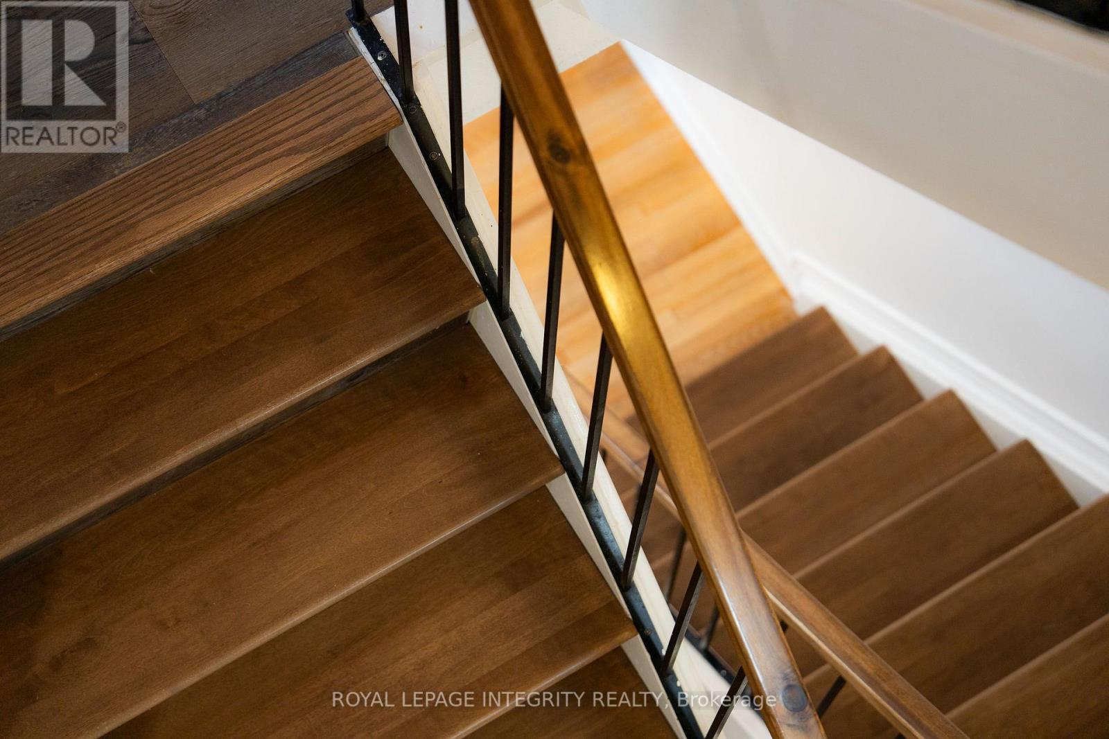 #171 340 STOWE COURT - Image 11