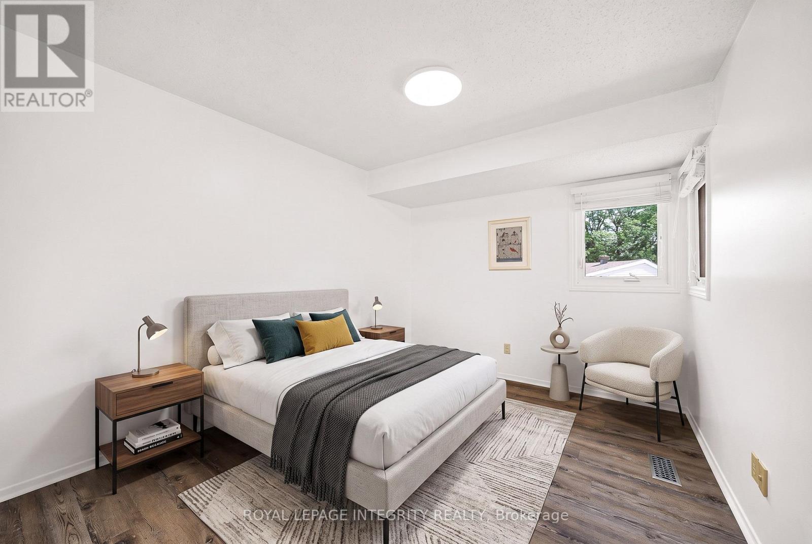 #171 340 STOWE COURT - Image 32