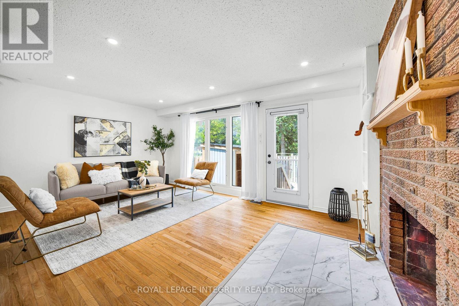 #171 340 STOWE COURT - Image 8