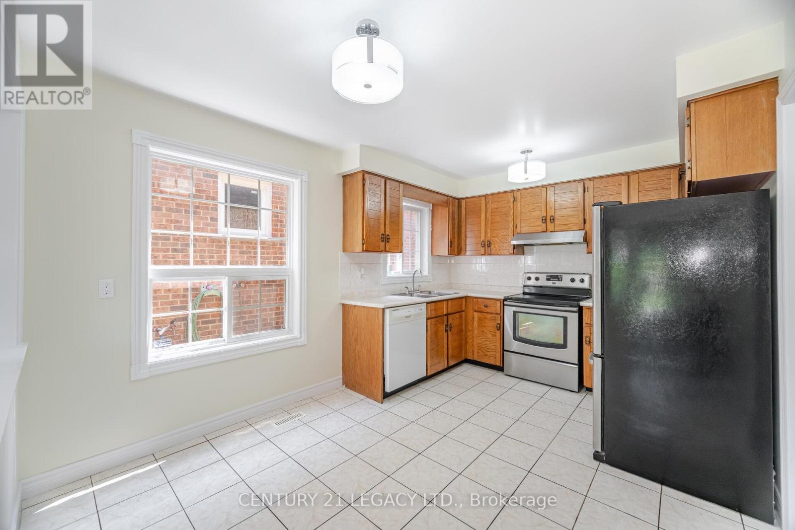 3182 BRACKNELL CRESCENT - 13