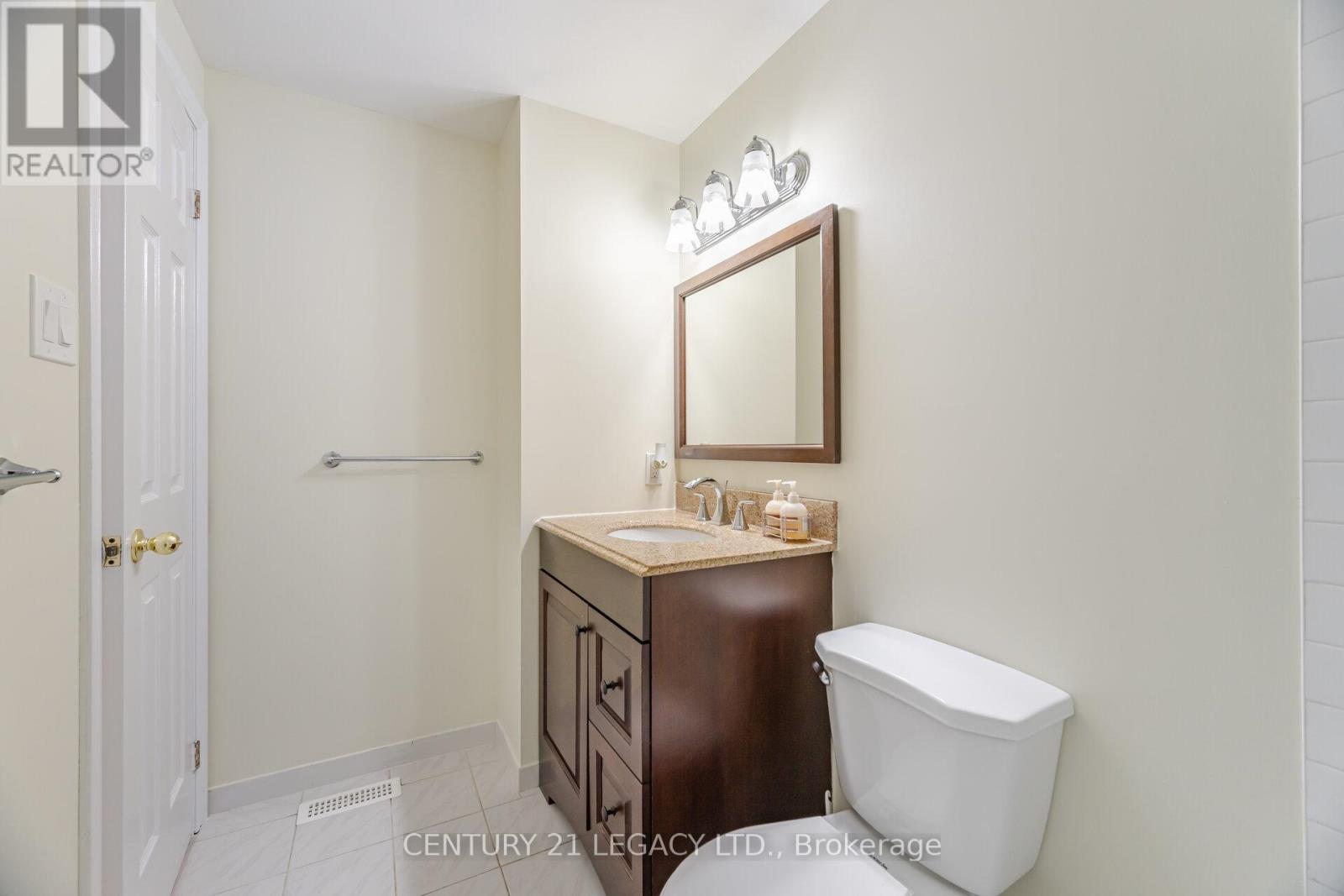 3182 BRACKNELL CRESCENT - 27
