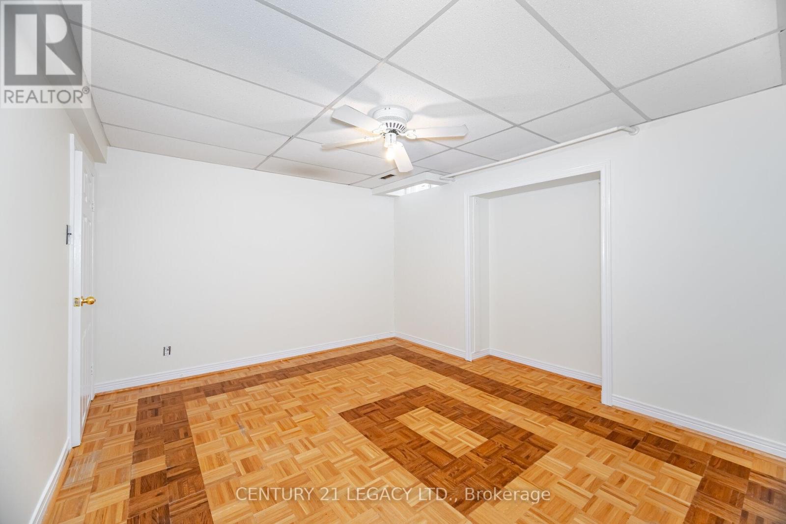 3182 BRACKNELL CRESCENT - 38