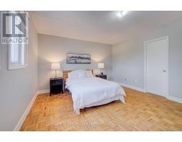 1140 Avondale Drive, Oakville, ON L6H5L3 Photo 21