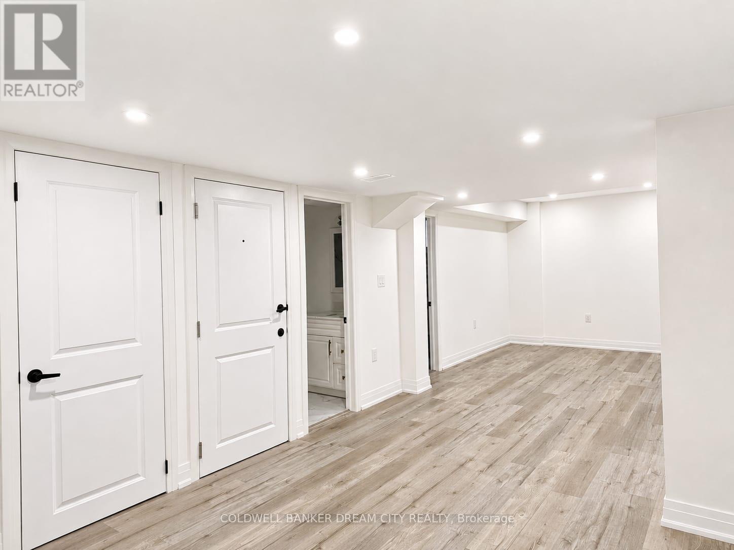 6 PELLEGRINO ROAD W - 35