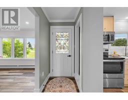 Foyer - 198 Lower Malpeque Road, Charlottetown, PE C1E1S5 Photo 7