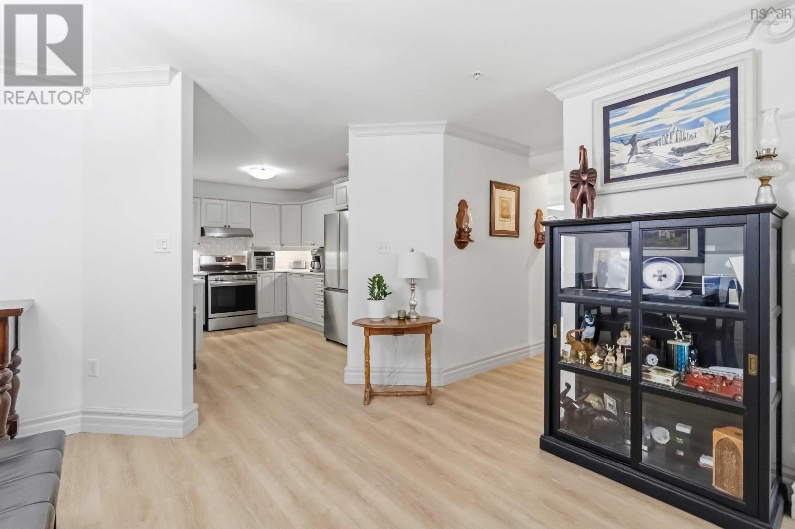 #403 115 Ochterloney Street - 23