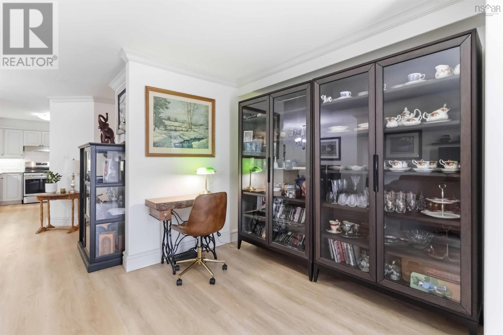 #403 115 Ochterloney Street - 19
