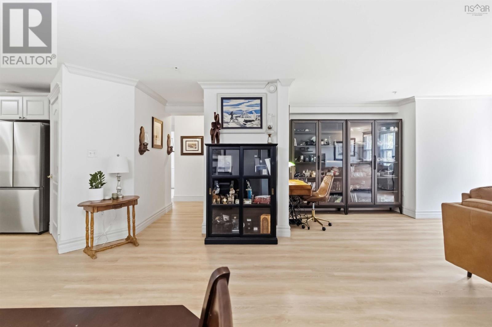 #403 115 Ochterloney Street - Image 24