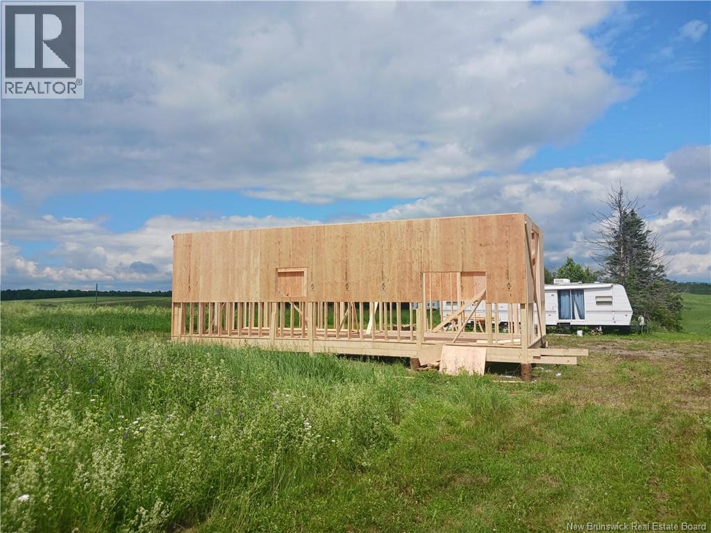 Photo 11 of 33